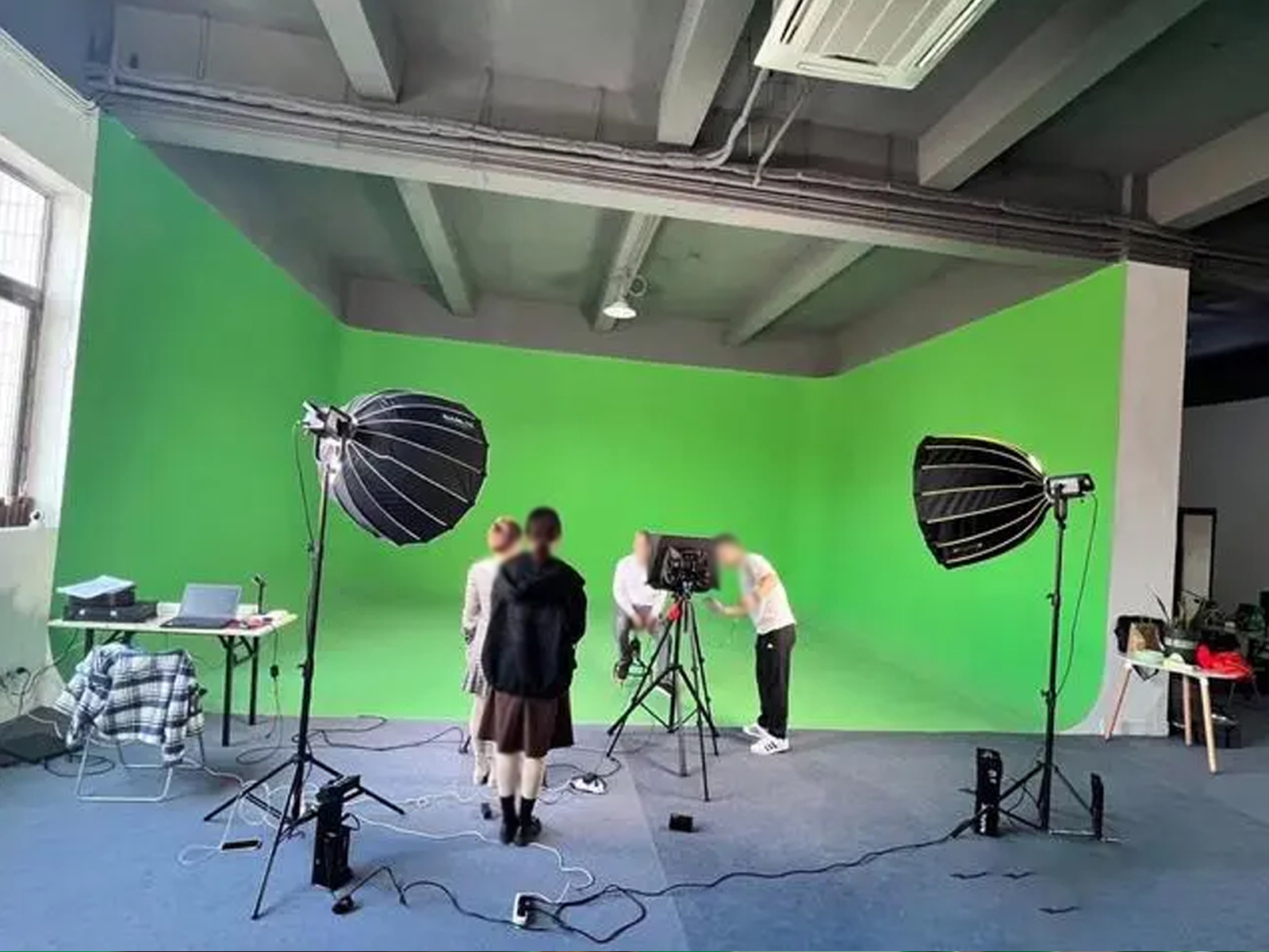 如何使用绿幕技术